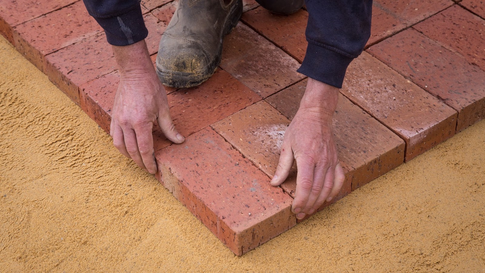 Pexels-littlehampton-bricks-4509092 (1)